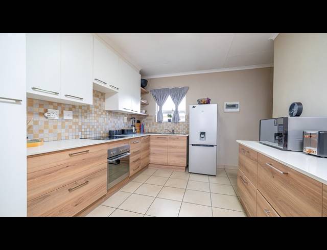 2 BEDROOM APARTMENT FOR SALE IN MONTANA